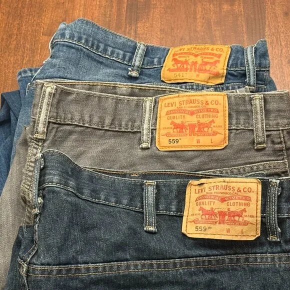 BUNDLE: Three 44x29 Levi's Jeans - Two 559 and One 541 - Picture 1 of 3